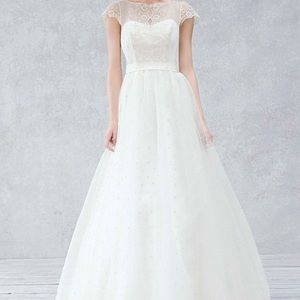 Cap Sleeve Gown w/ Scalloped Detail Bodice Galina